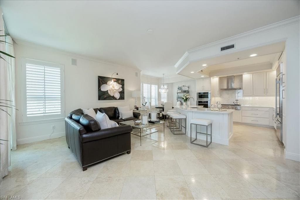 285 Grande WAY 706-3