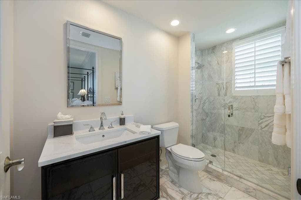 285 Grande WAY 706-20