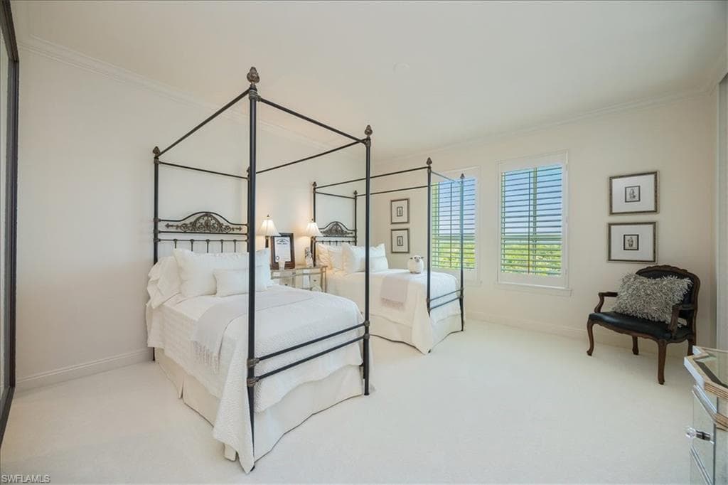 285 Grande WAY 706-18