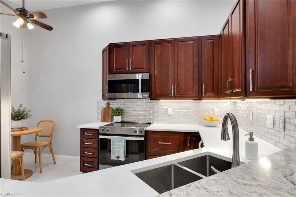 625 BEACHWALK CIR G203-18