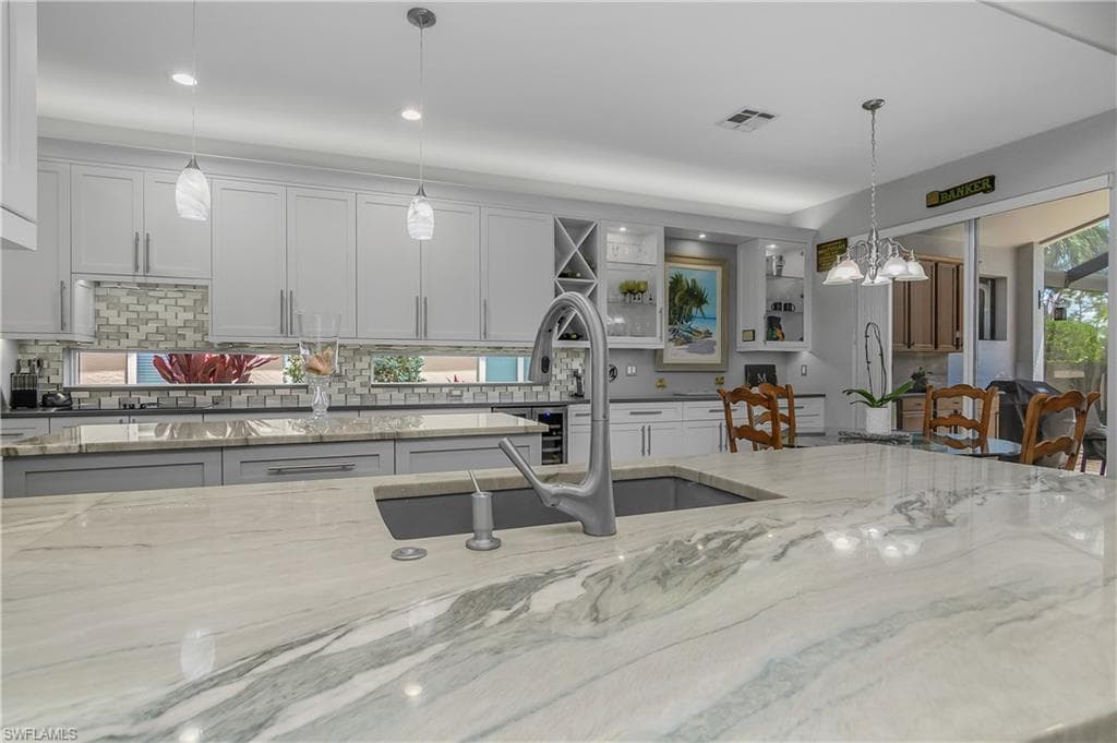 4904 Sedgewood LN-14
