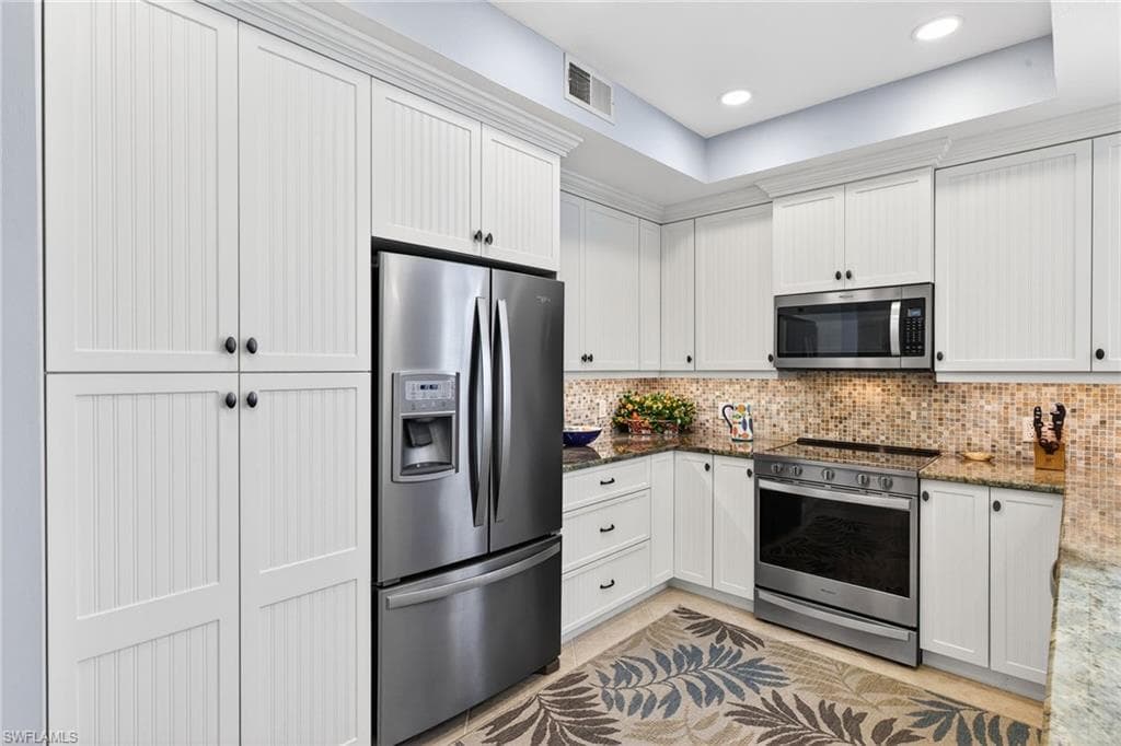 20930 Island Sound CIR 201-9