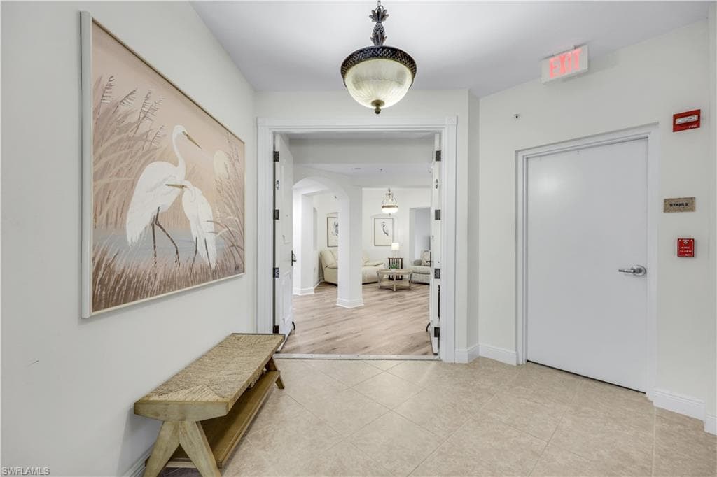 6081 Silver King BLVD 103-27