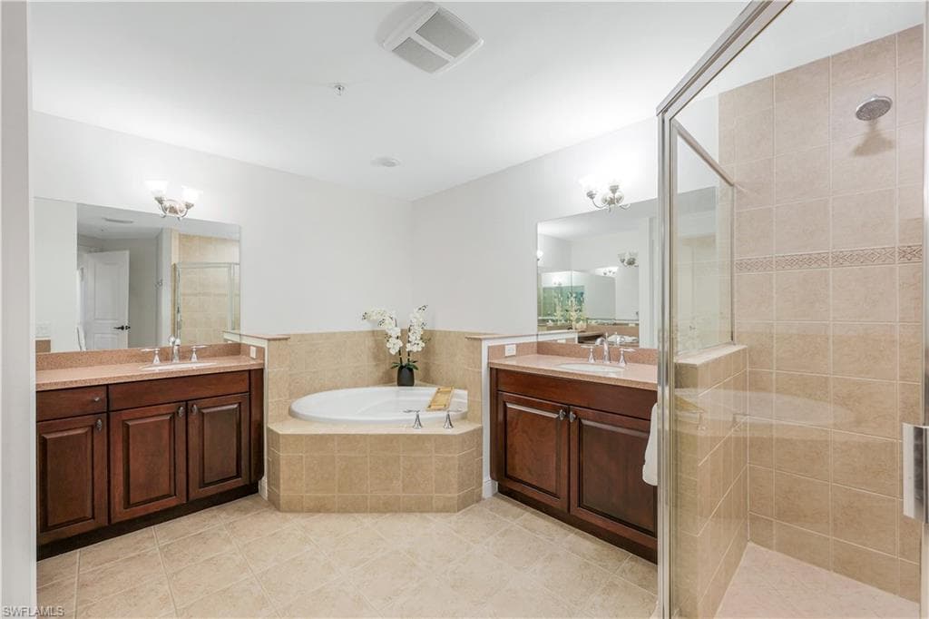 6081 Silver King BLVD 103-10