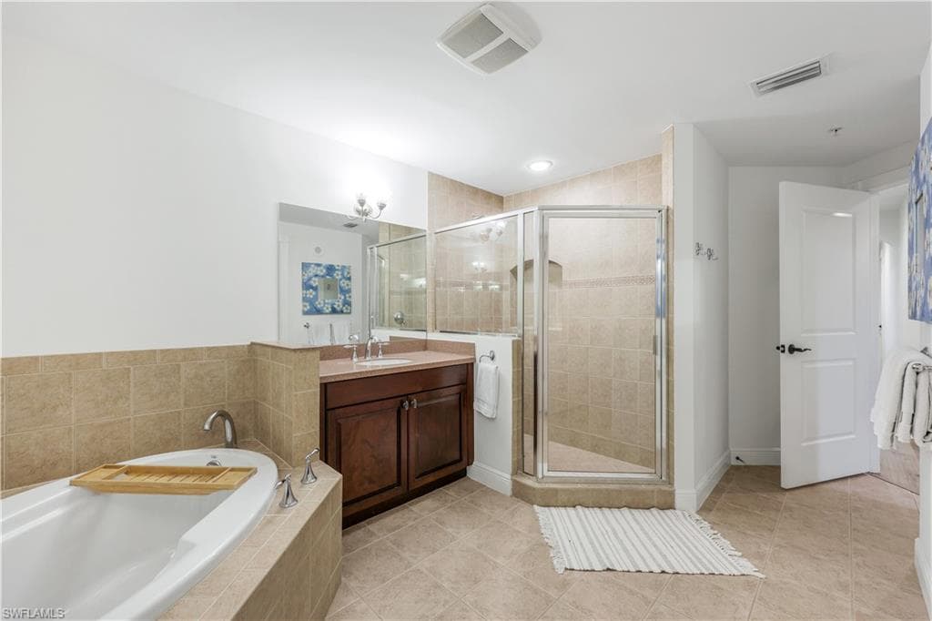 6081 Silver King BLVD 103-41