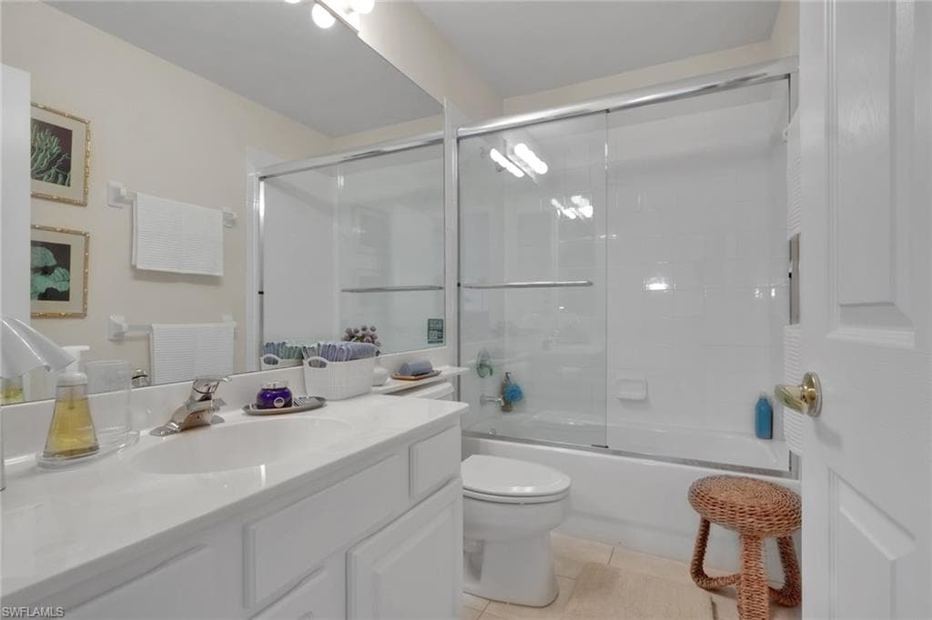 8816 Ventura WAY-32