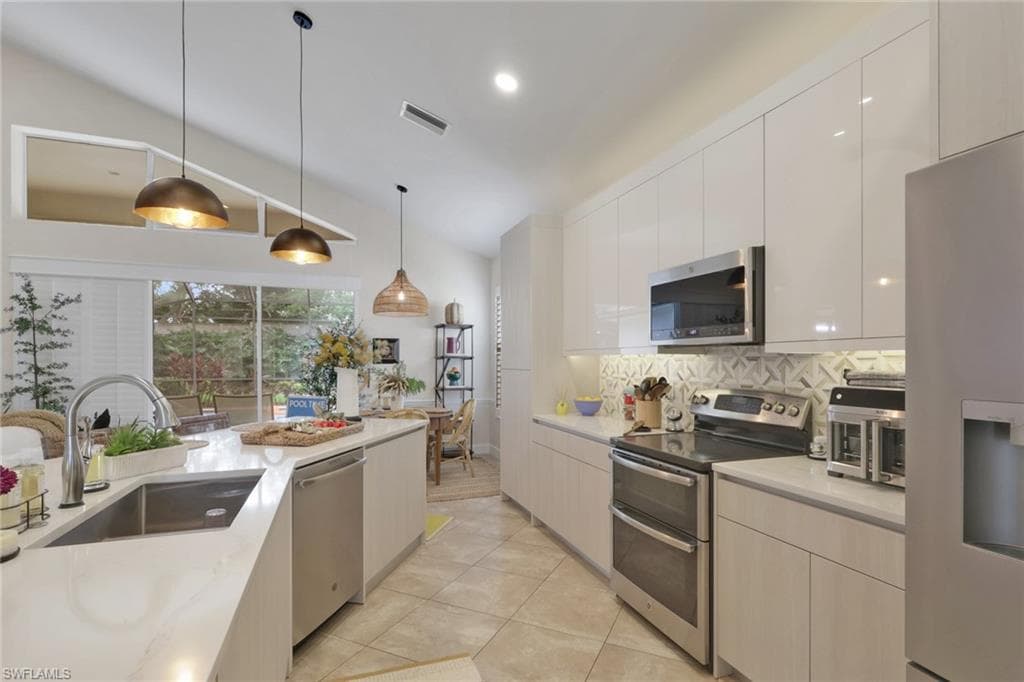 8816 Ventura WAY-8