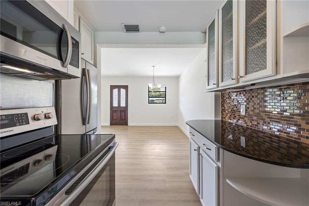 1575 Grace AVE-17