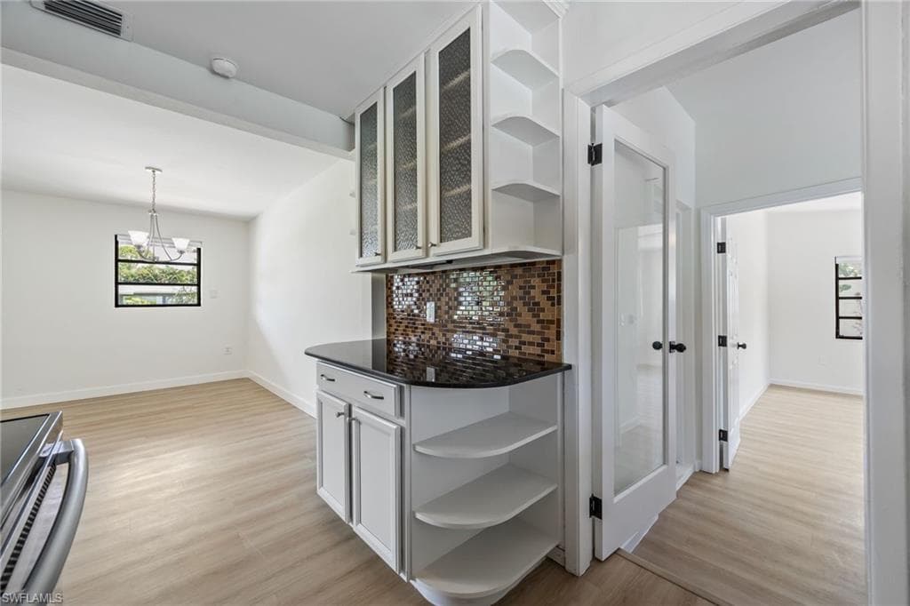 1575 Grace AVE-18