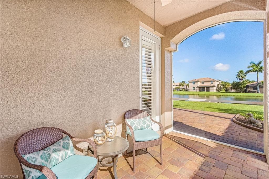 2425 Laurentina LN-22