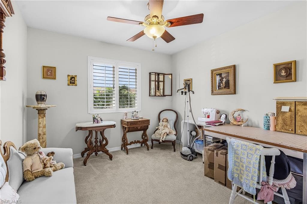 2425 Laurentina LN-18