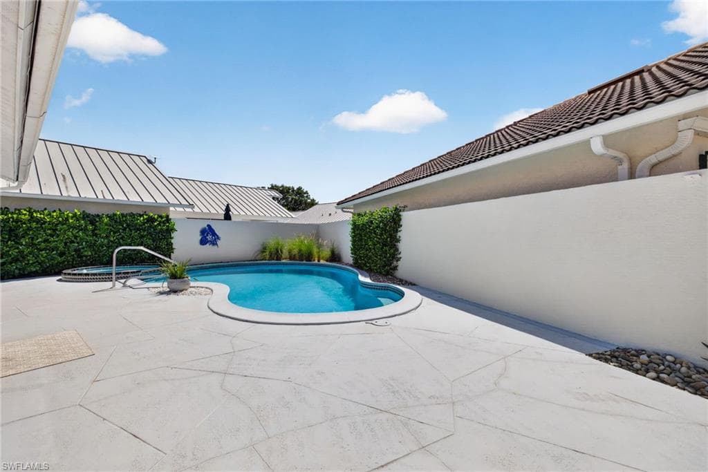 11055 Longshore WAY W-33