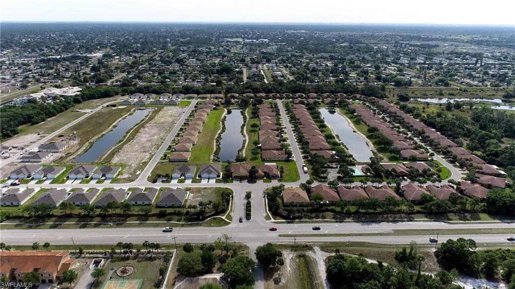 18303 Gibraltar LN-33