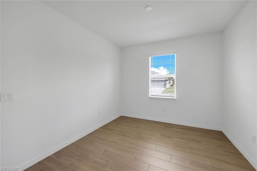 5180 Sugarwood DR-28