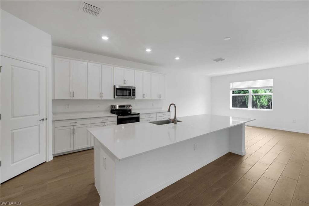 5180 Sugarwood DR-15