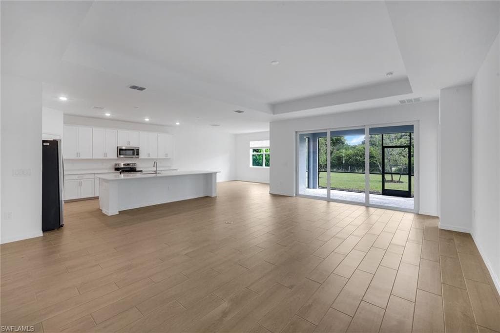 5180 Sugarwood DR-4