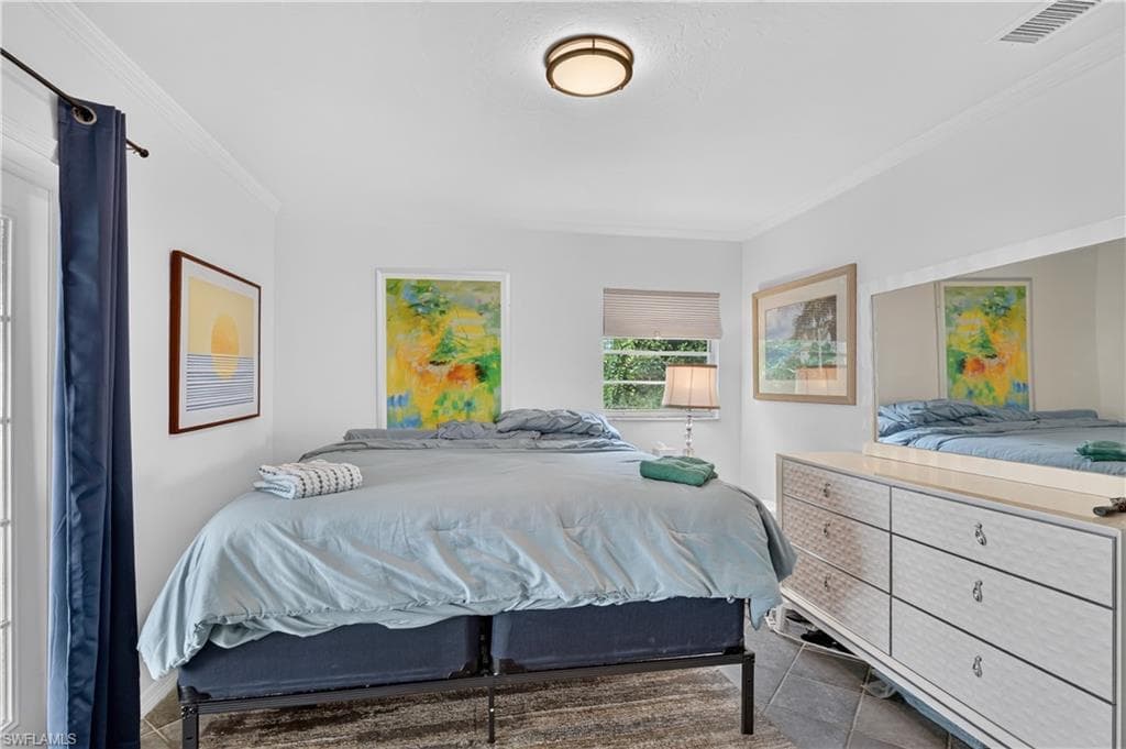 3177 Woodside AVE-20