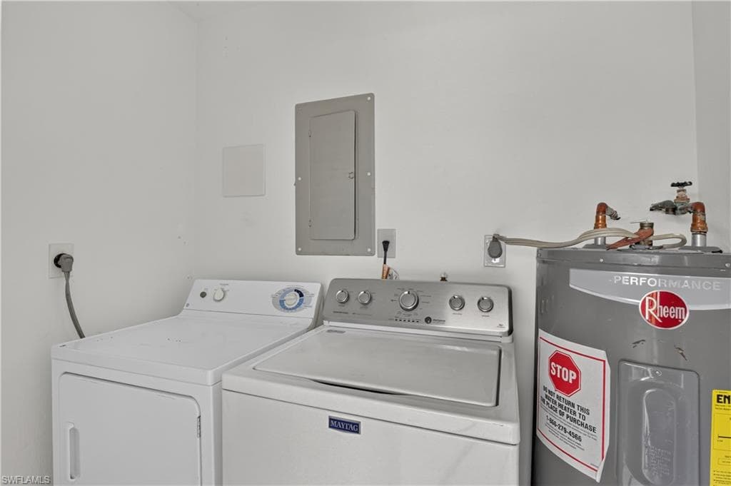 3177 Woodside AVE-30