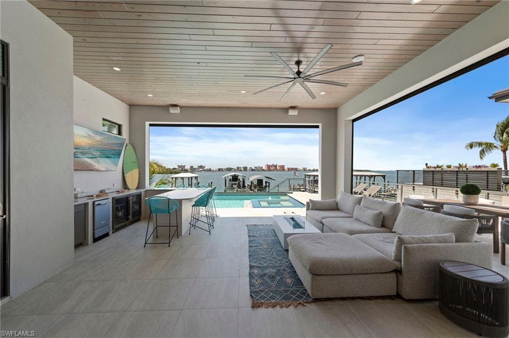 841 San Carlos DR-16