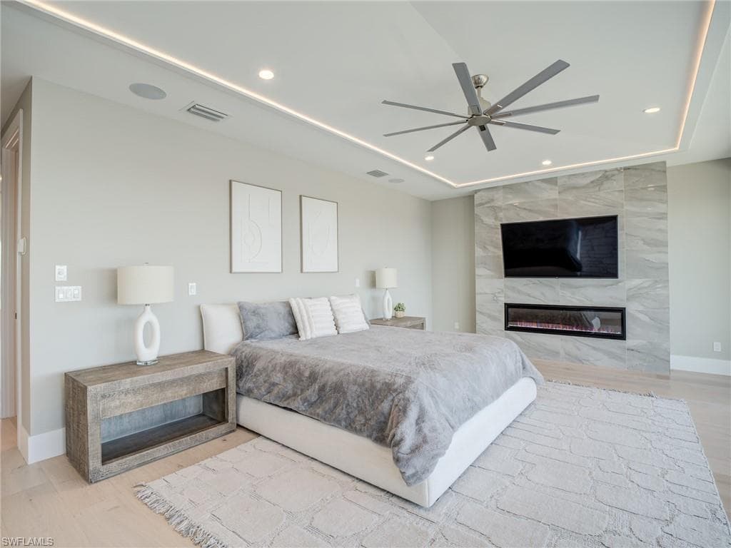 841 San Carlos DR-26