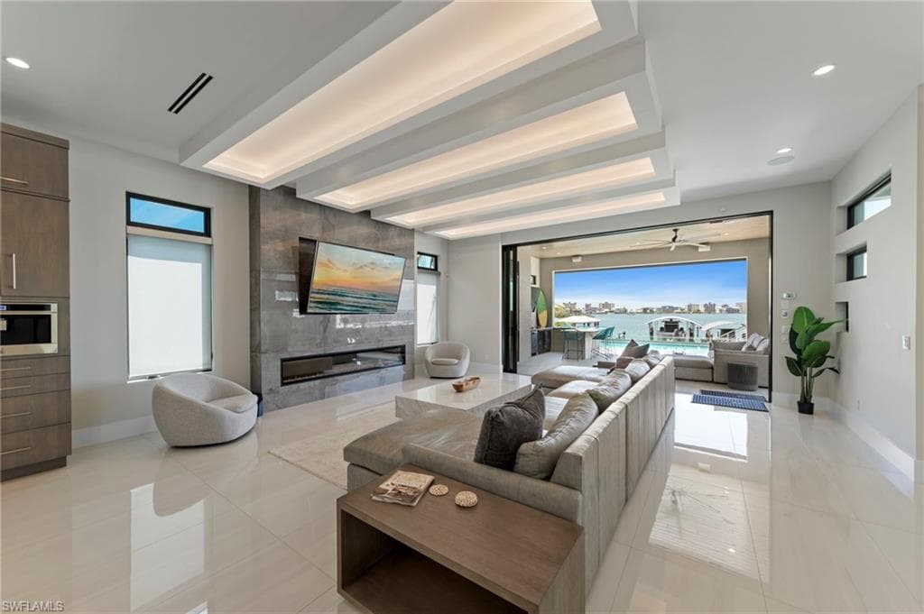 841 San Carlos DR-9
