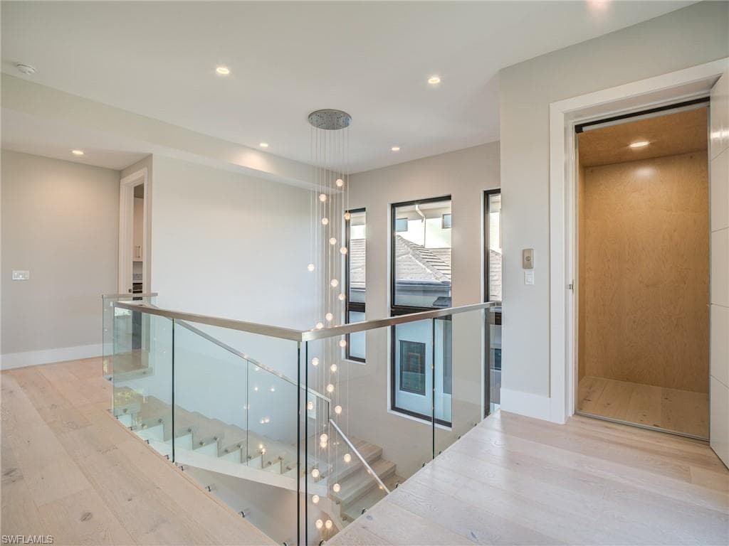 841 San Carlos DR-24