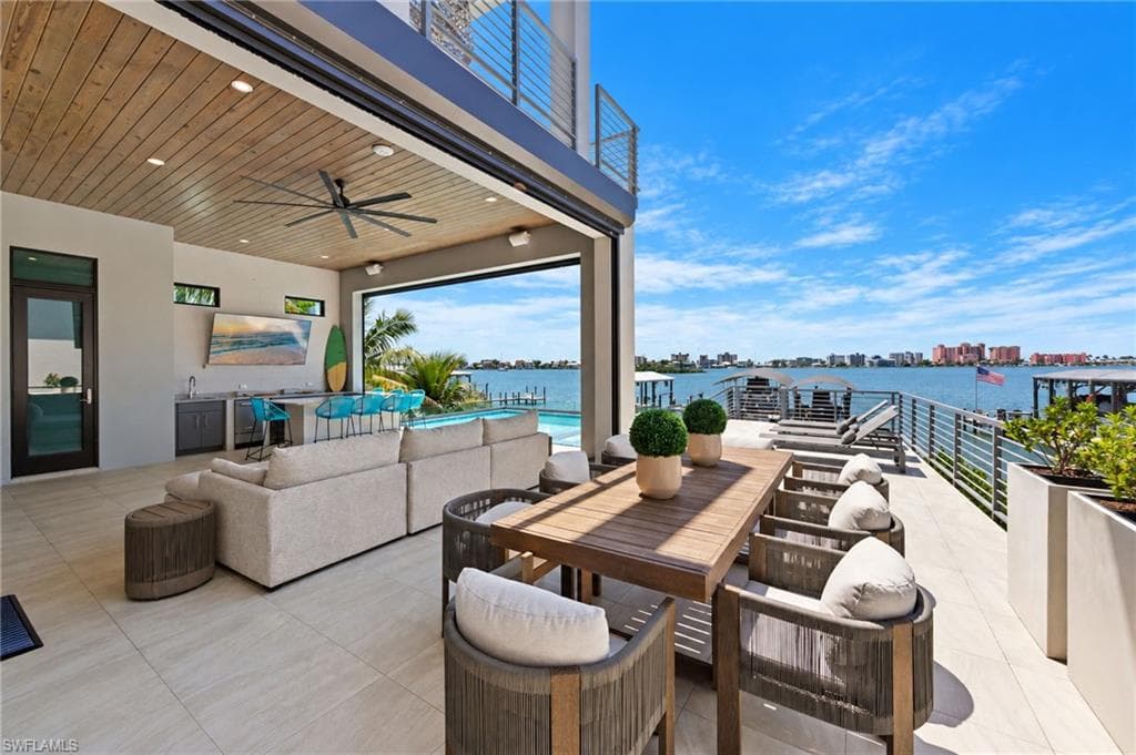841 San Carlos DR-18