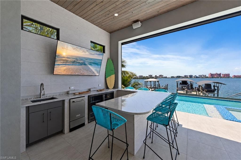 841 San Carlos DR-19