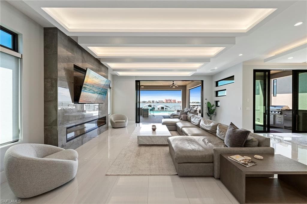 841 San Carlos DR-8