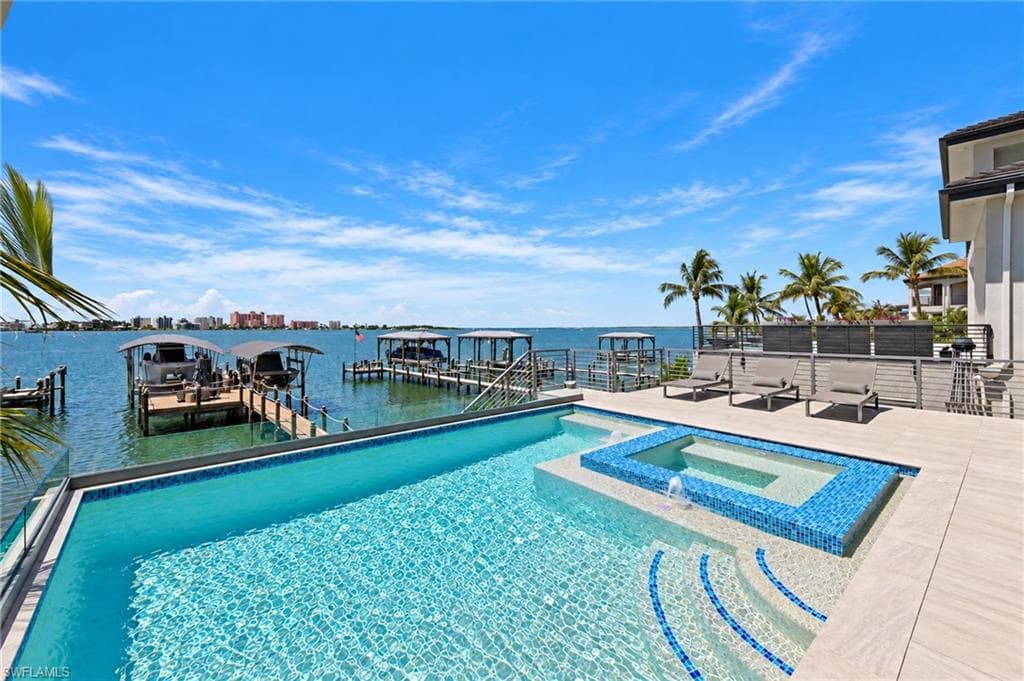 841 San Carlos DR-21