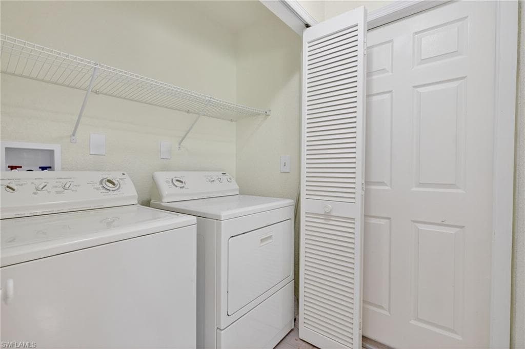 2244 SE 27th TER-28