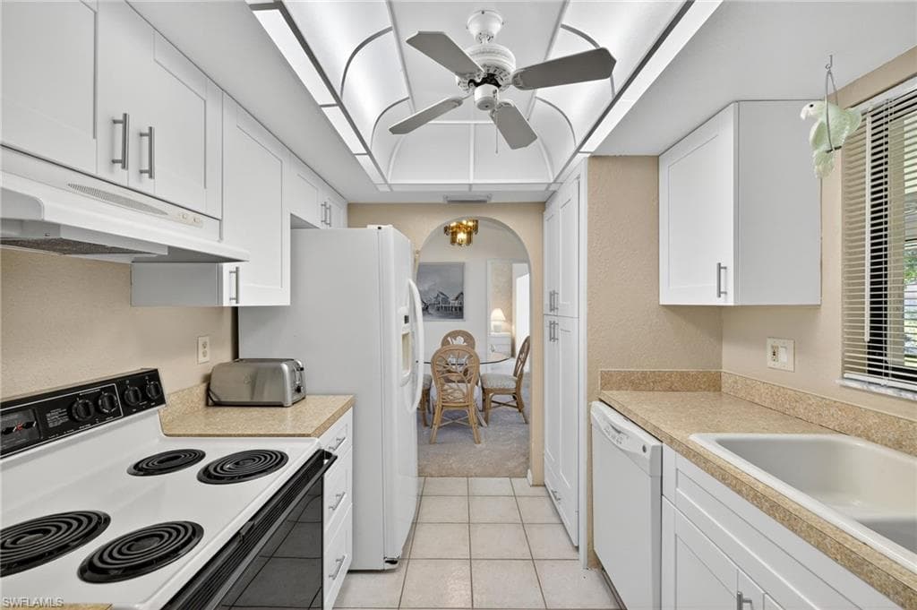 2244 SE 27th TER-20
