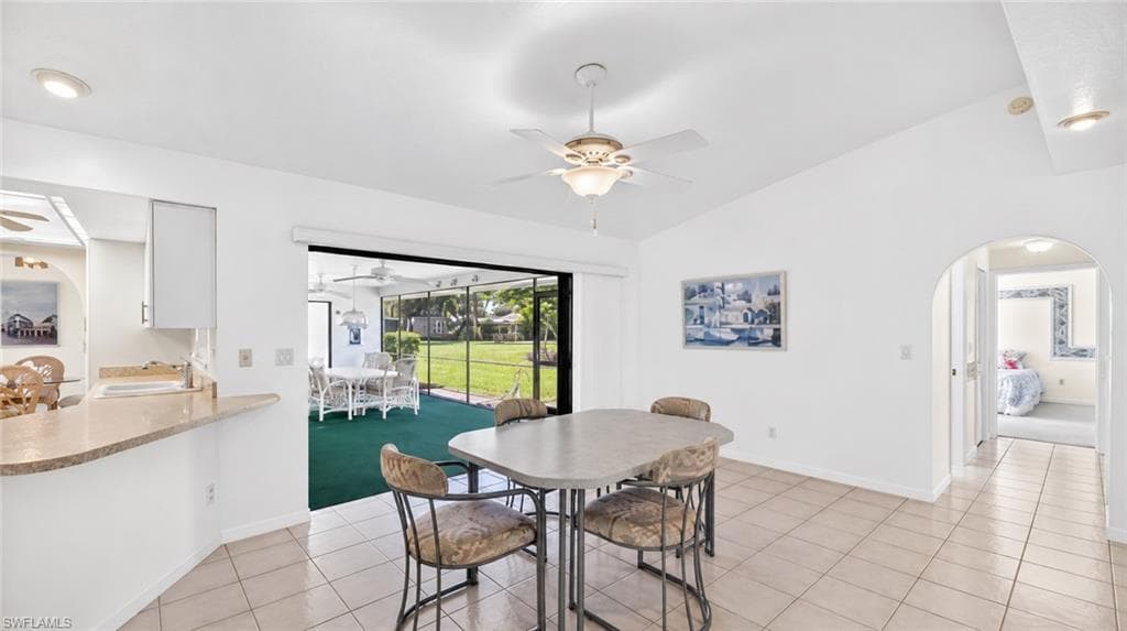 2244 SE 27th TER-25