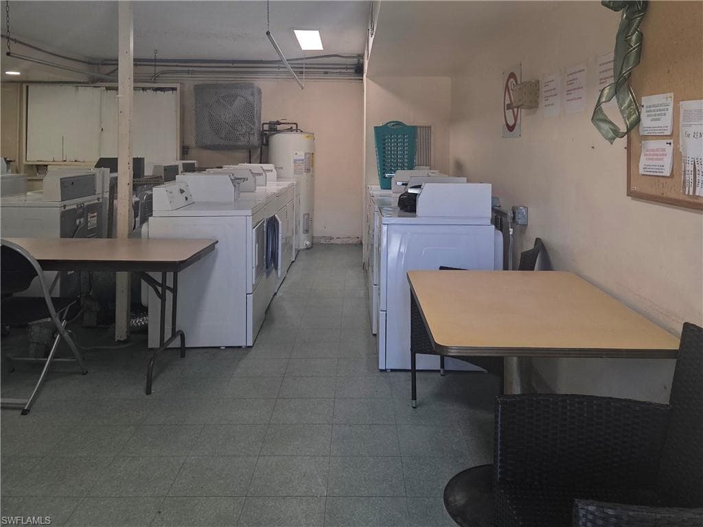 3325 Airport RD N G7-12