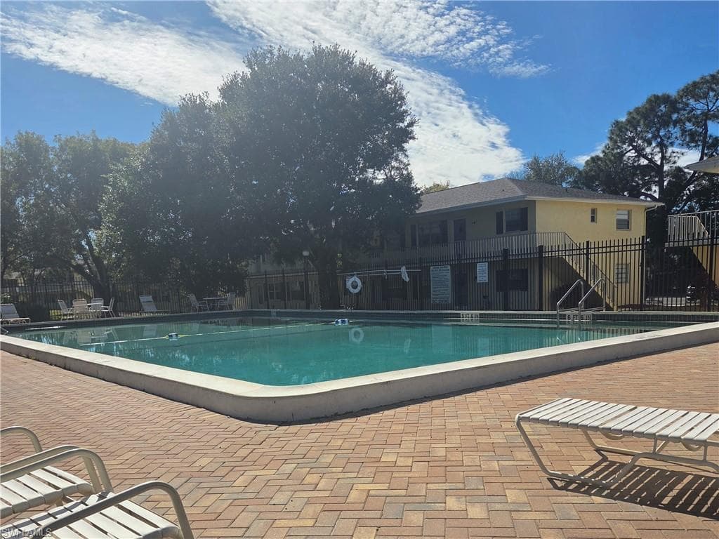 3325 Airport RD N G7-10