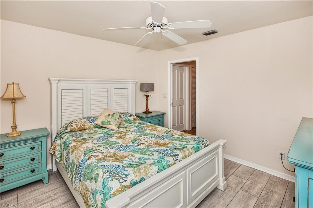 3762 Sabal Springs BLVD-35