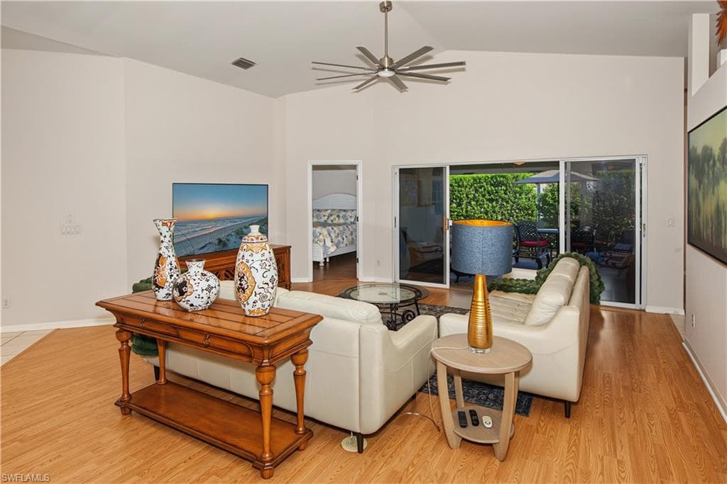 3762 Sabal Springs BLVD-14