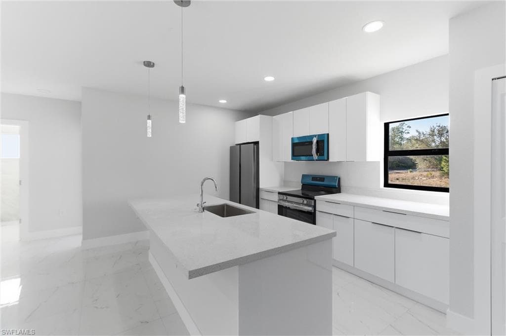 107 E 15th ST-13
