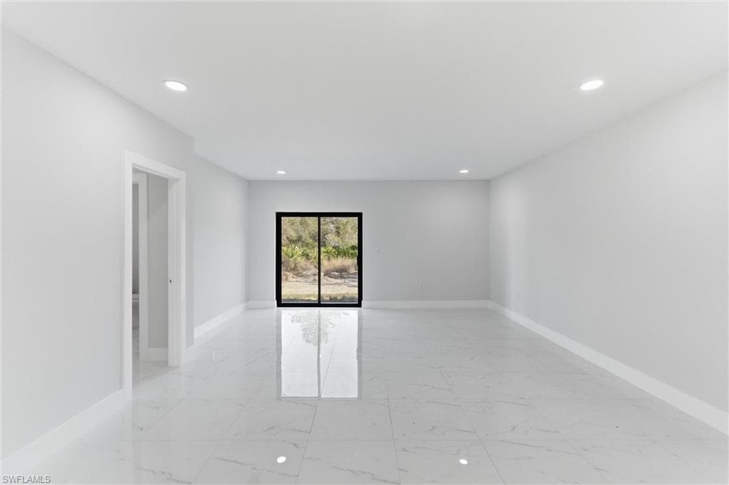 107 E 15th ST-8
