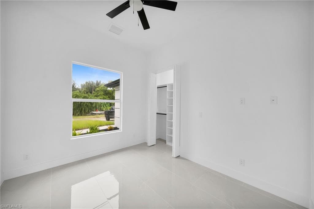3901 39th ST SW-14
