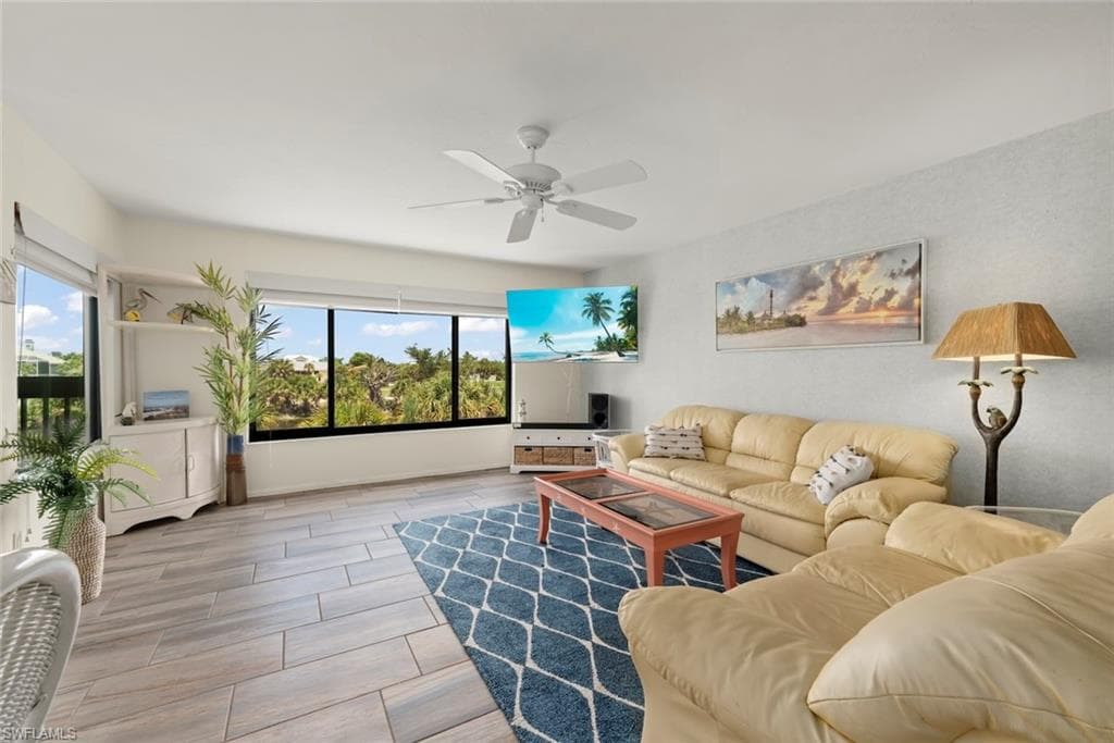 1394 Middle Gulf DR C-13