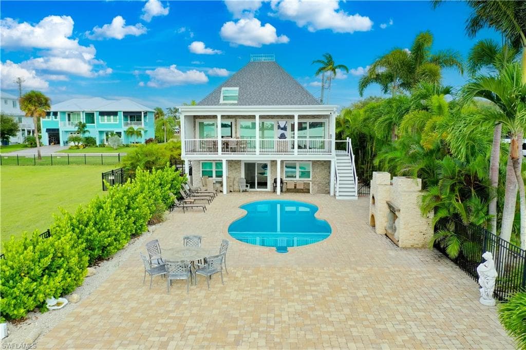 805 San Carlos DR-6