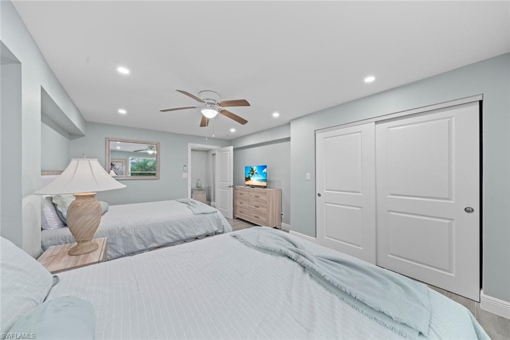 805 San Carlos DR-56