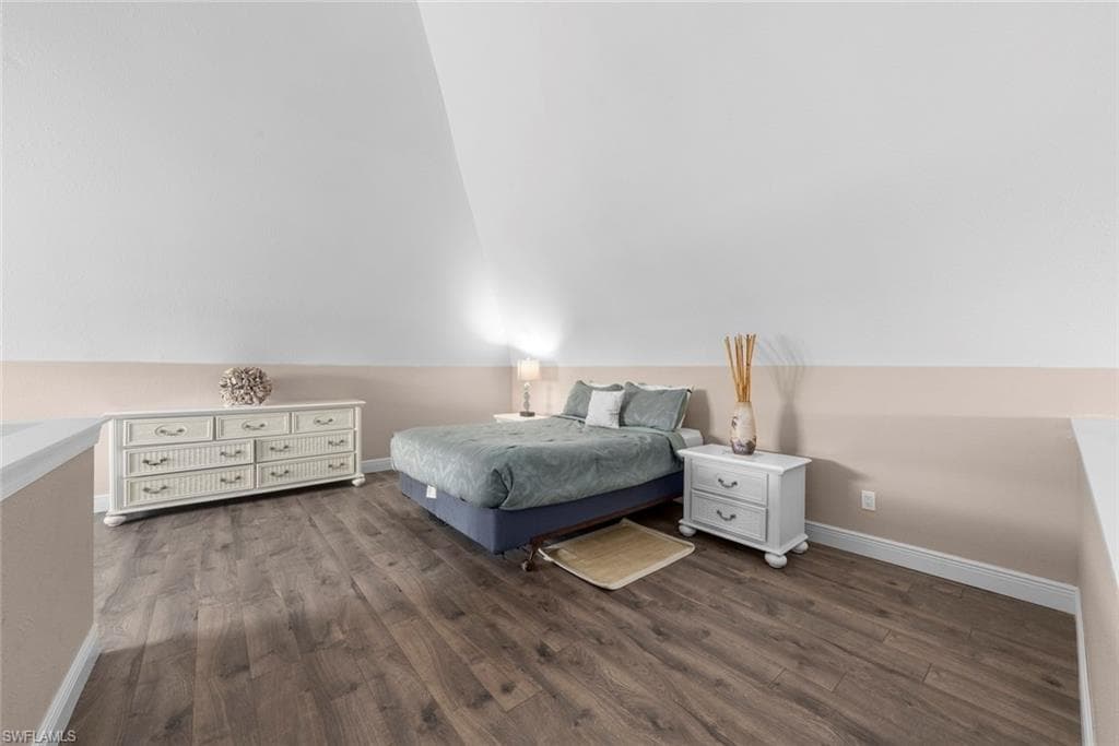 805 San Carlos DR-42