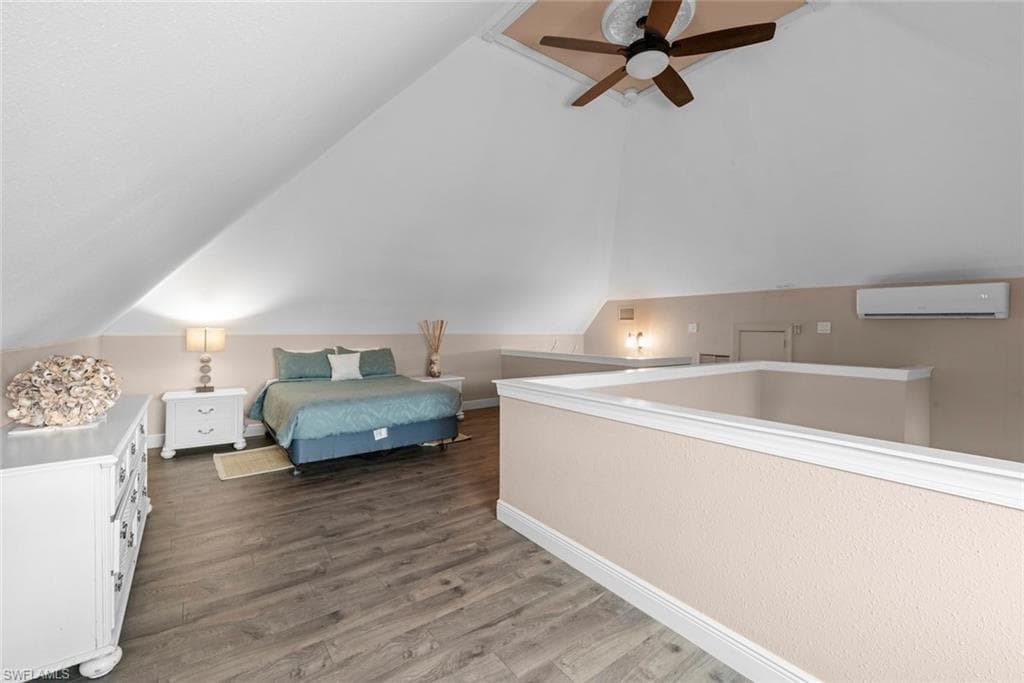 805 San Carlos DR-43