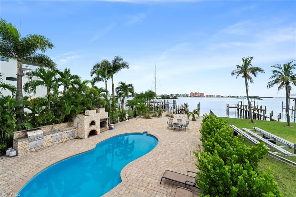 805 San Carlos DR-7