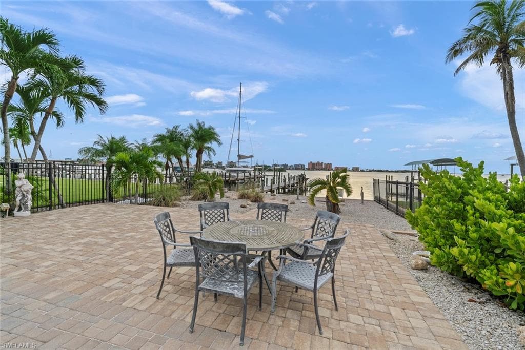 805 San Carlos DR-71