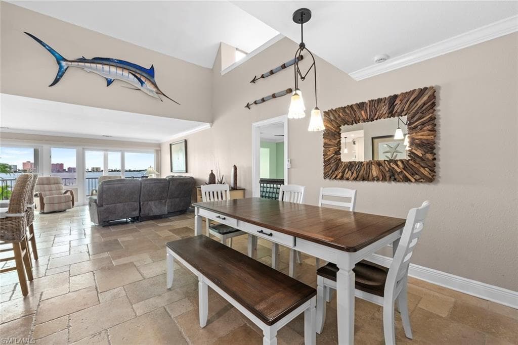 805 San Carlos DR-9