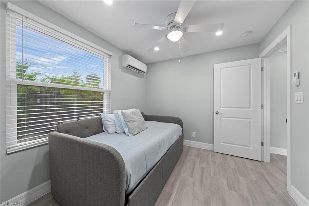 805 San Carlos DR-65