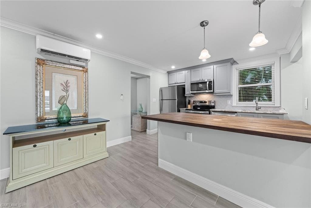 805 San Carlos DR-51